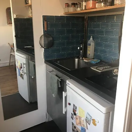 Bright Apt With Balcony In Montparnasse דירה *