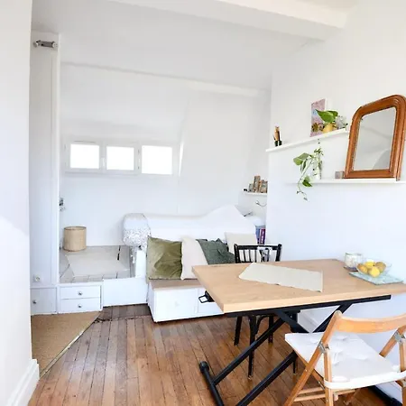 Bright Apt With Balcony In Montparnasse * פריז